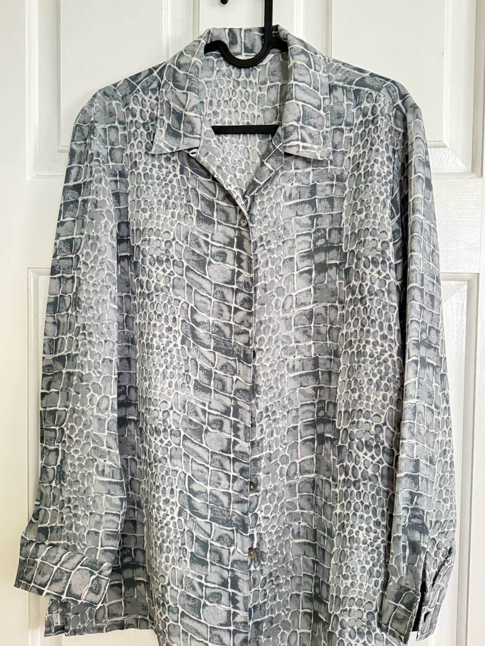 Women’s Gray Croc-Pattern Button-Up Jacket Mark & Spencer Size 8
